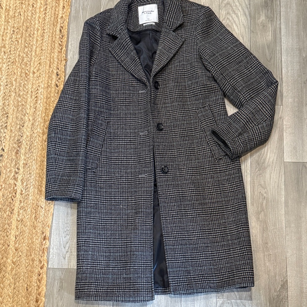 Abercrombie & Fitch Black and Gray Trench Coat